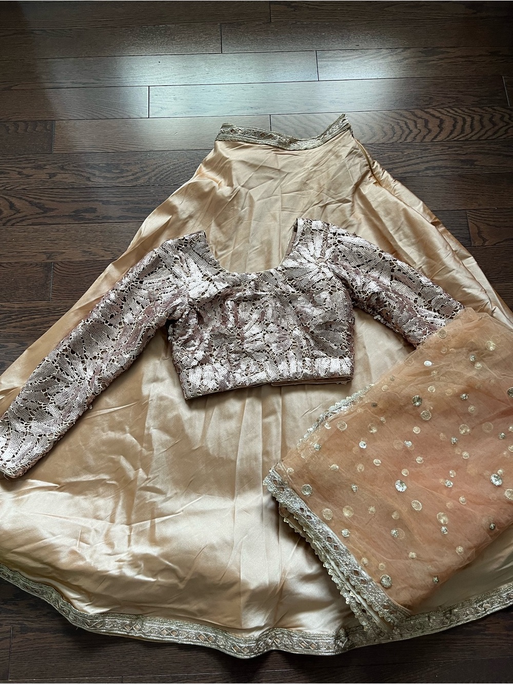 Champagne Lengha